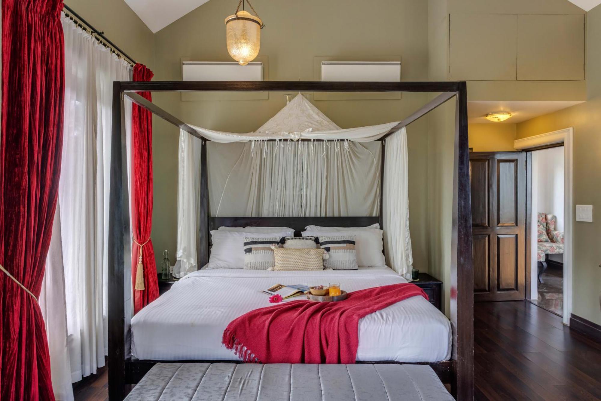Villa One - 5br With Private Pool & Outdoor Deck In North Goa